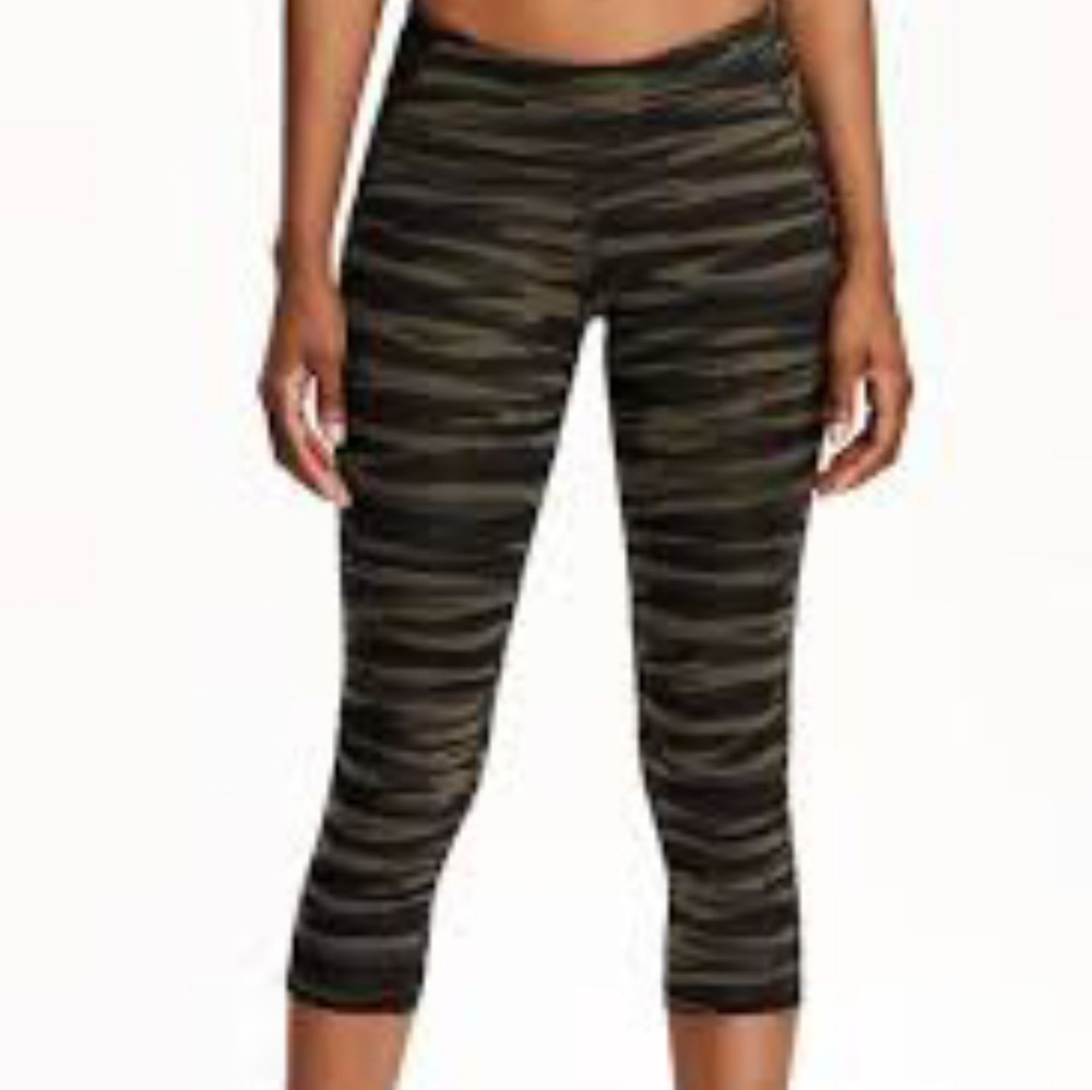 Old Navy Active High Rise Crop leggins-XL Peite